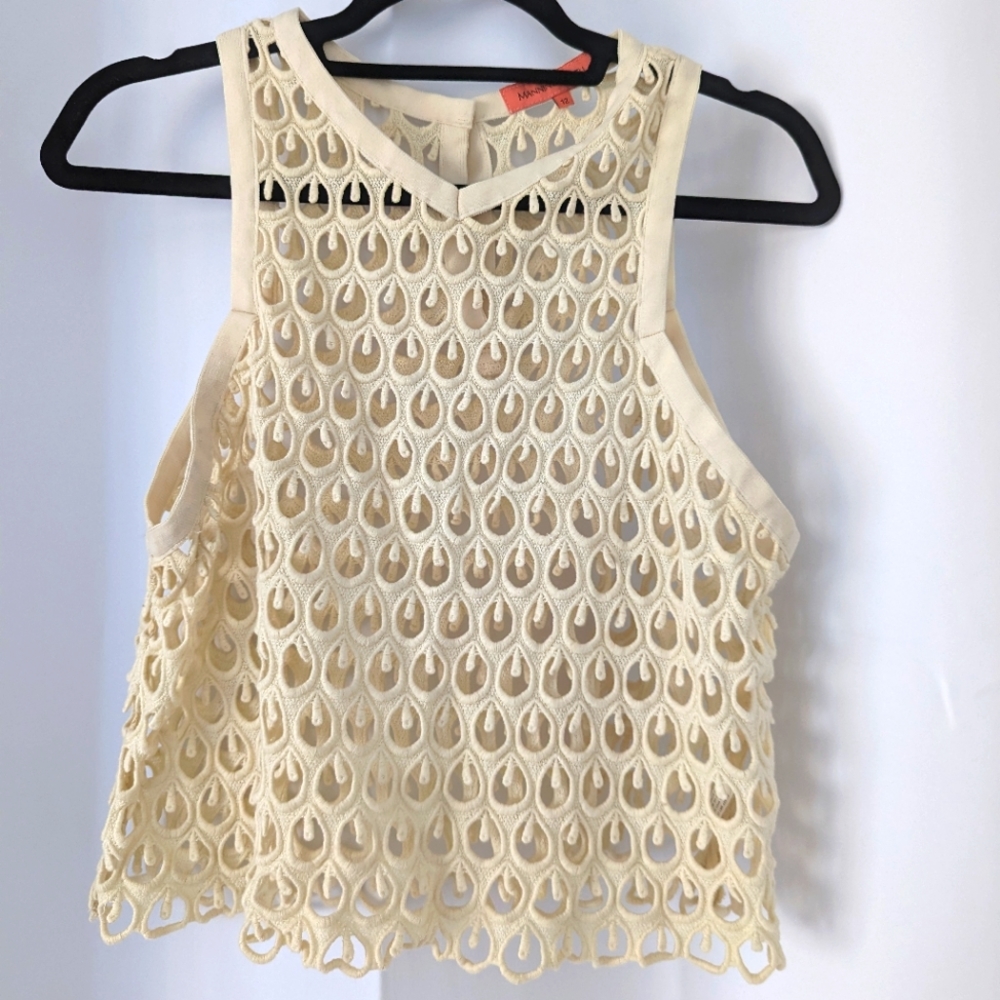 Manning Cartell cream camisole with keyhole accents